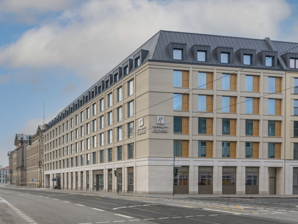 Außenansicht des Holiday Inn Express & Suites Potsdam